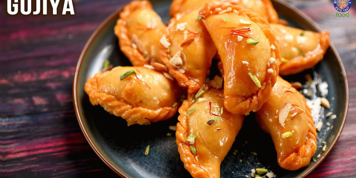 Step-by-Step Guide to Make Delicious Homemade Gujiya