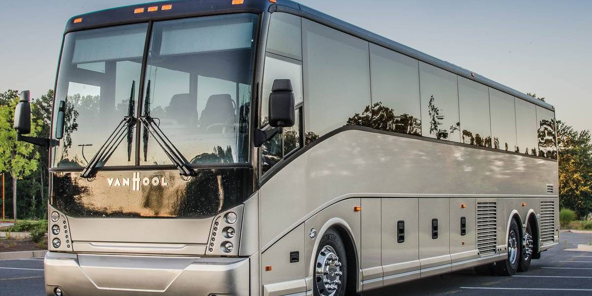 Exploring Florida with Charter Buses: A Journey Through Comfort and Convenience