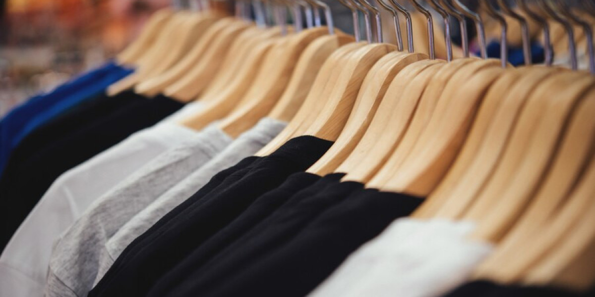 The Ultimate Guide to Bulk Apparel in Chicago: Sourcing and Business Strategies