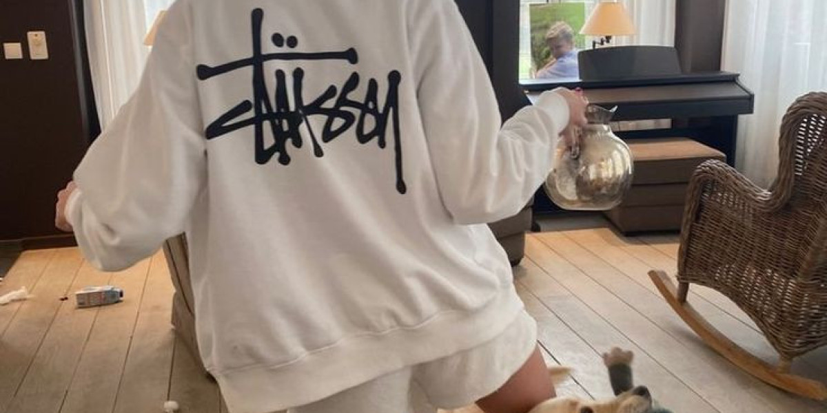 Iconic Stussy Logo Hoodies A Symbol of Street Style