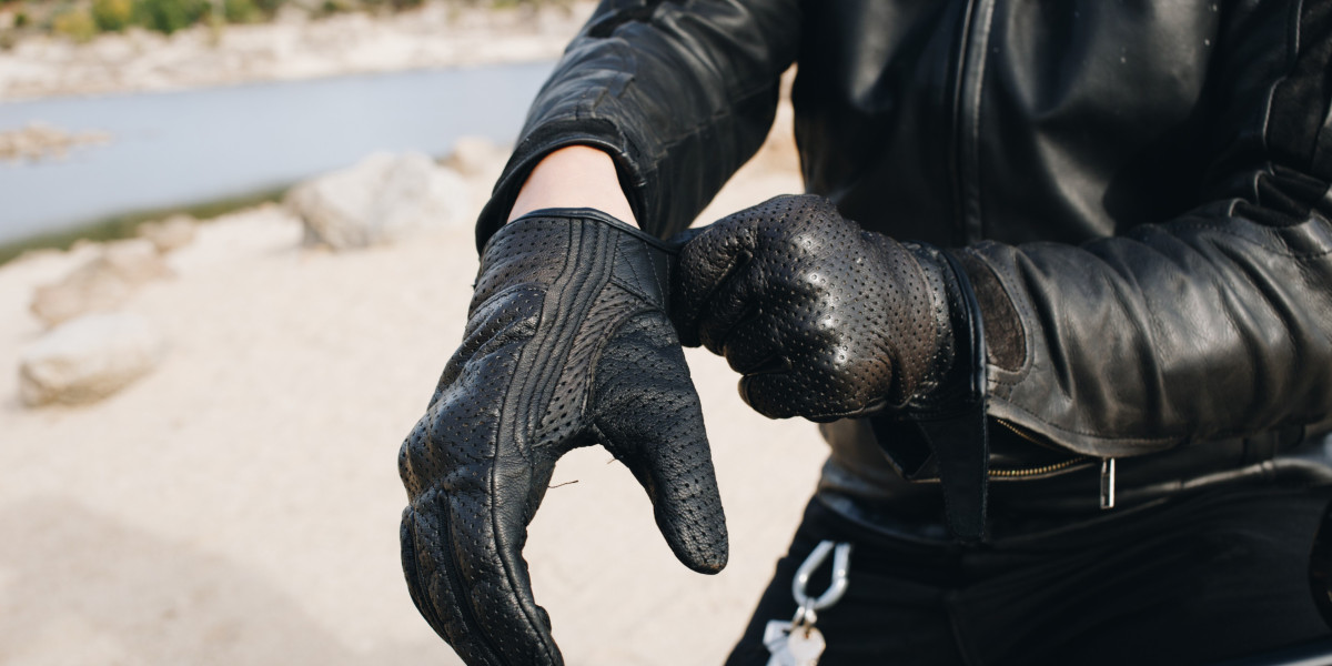 Leather Gloves: The Perfect Gift for Any Occasion