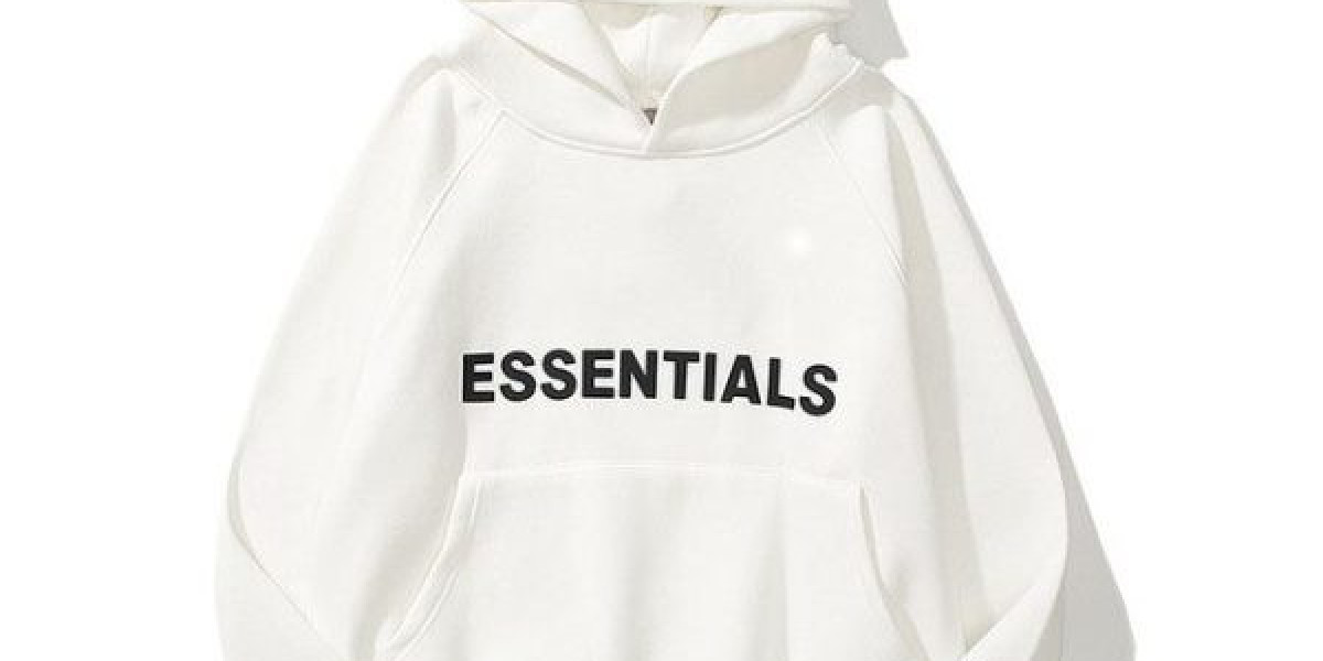 Timeless and Trendy – Essentials Hoodie for Daily Wear